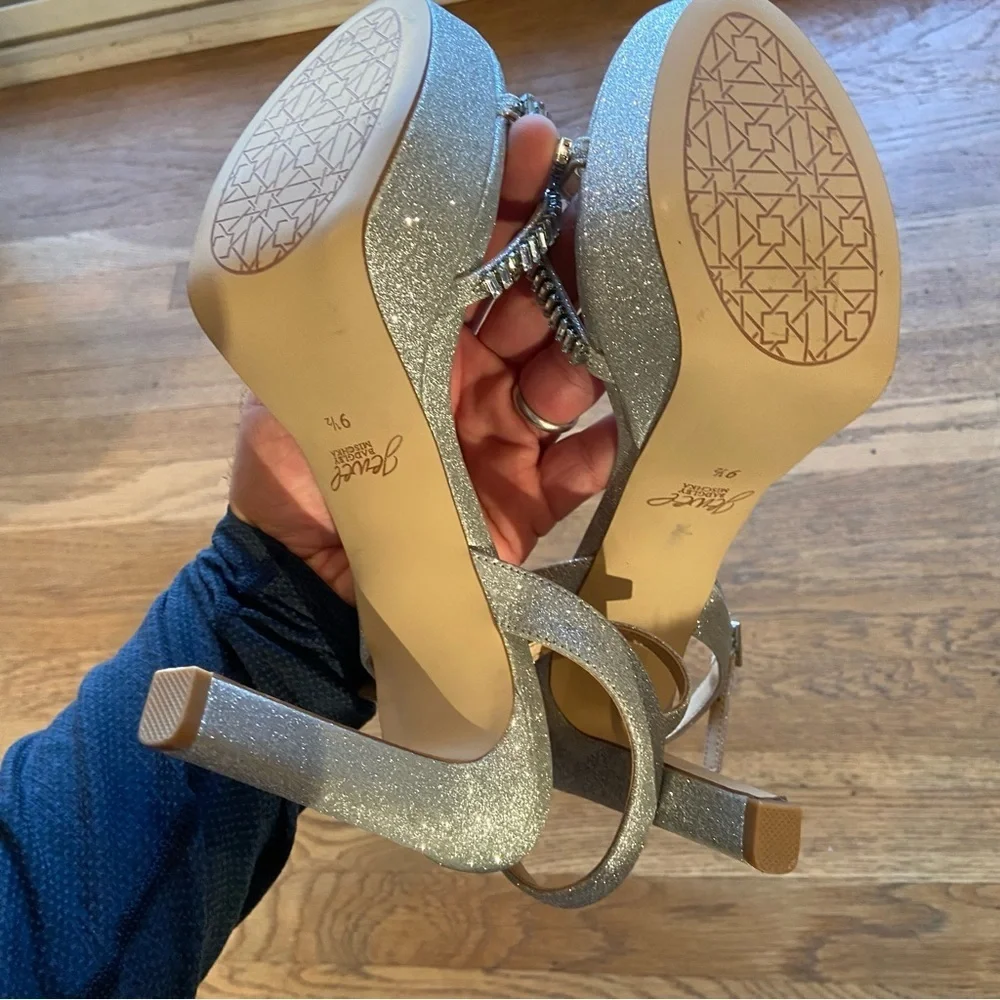 Jewel Badgley Mischka euc super